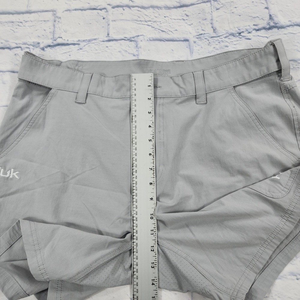 Huk Fishing Cargo Shorts MENS XL Performance Vented Outdoor Gray 7" Inseam - Picture 4 of 13